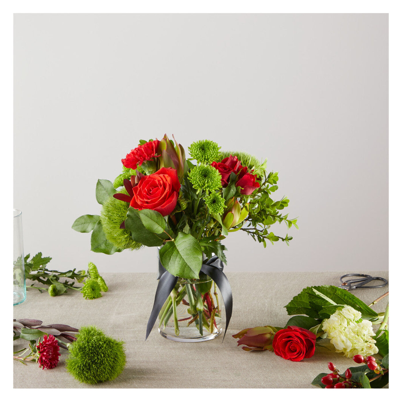 Heritage Kindle – A Florist Original flower arrangement